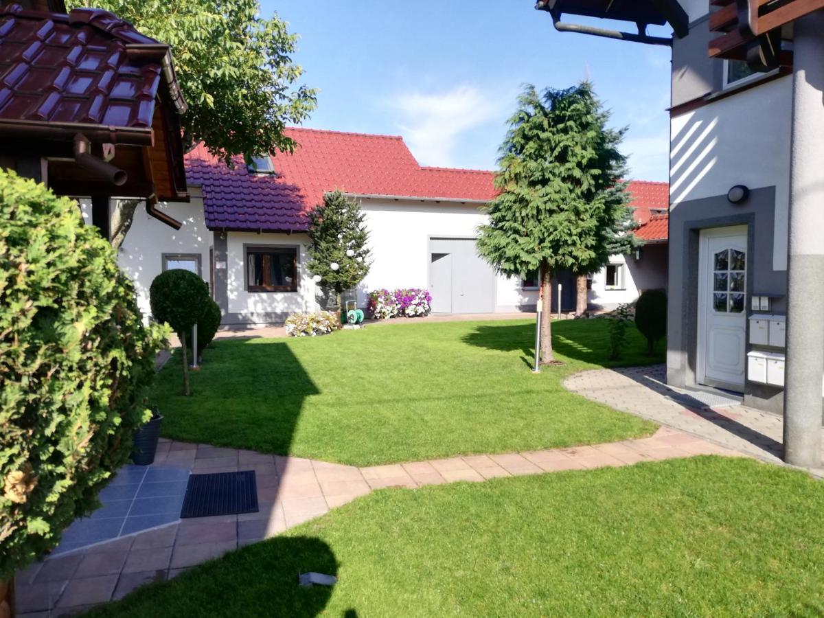 Bella Patria Apartment Rozwadza Exterior photo