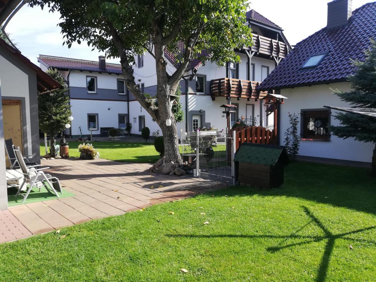 Bella Patria Apartment Rozwadza Exterior photo